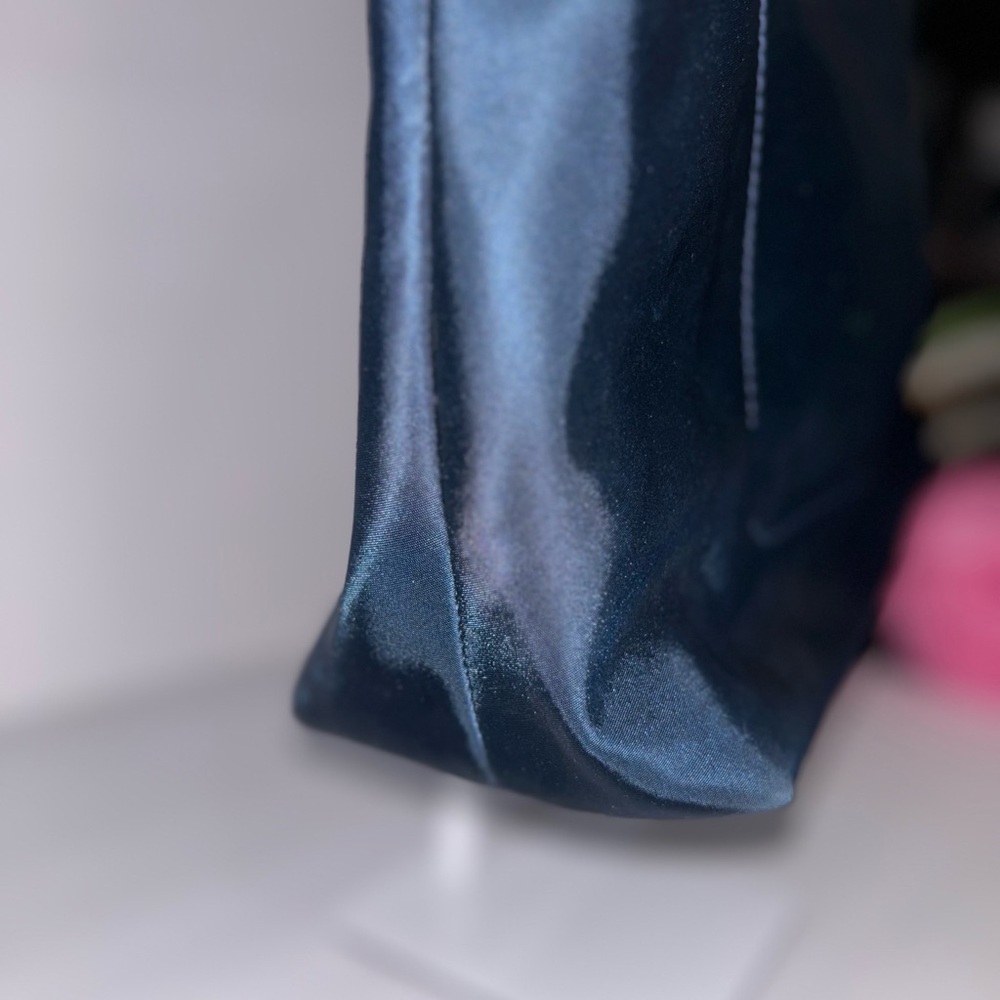 Michael Korz Colgate East West Tote in Navy Blue - Picture 7 of 10